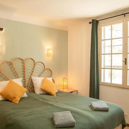 Cantirane Holiday home Saint-Pierre-de-Vassols