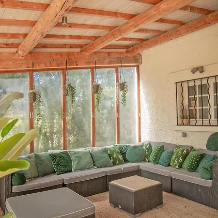 Cantirane Holiday home