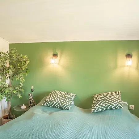 Cantirane Holiday home Saint-Pierre-de-Vassols
